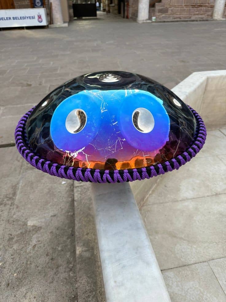 فروشگاه هنگ درام: تجربهای بینظیر از خرید Handpan در ایران 1 WhatsApp Image 2025 11 05 at 15.08.30 gfncdghvb ایران پرکاشن